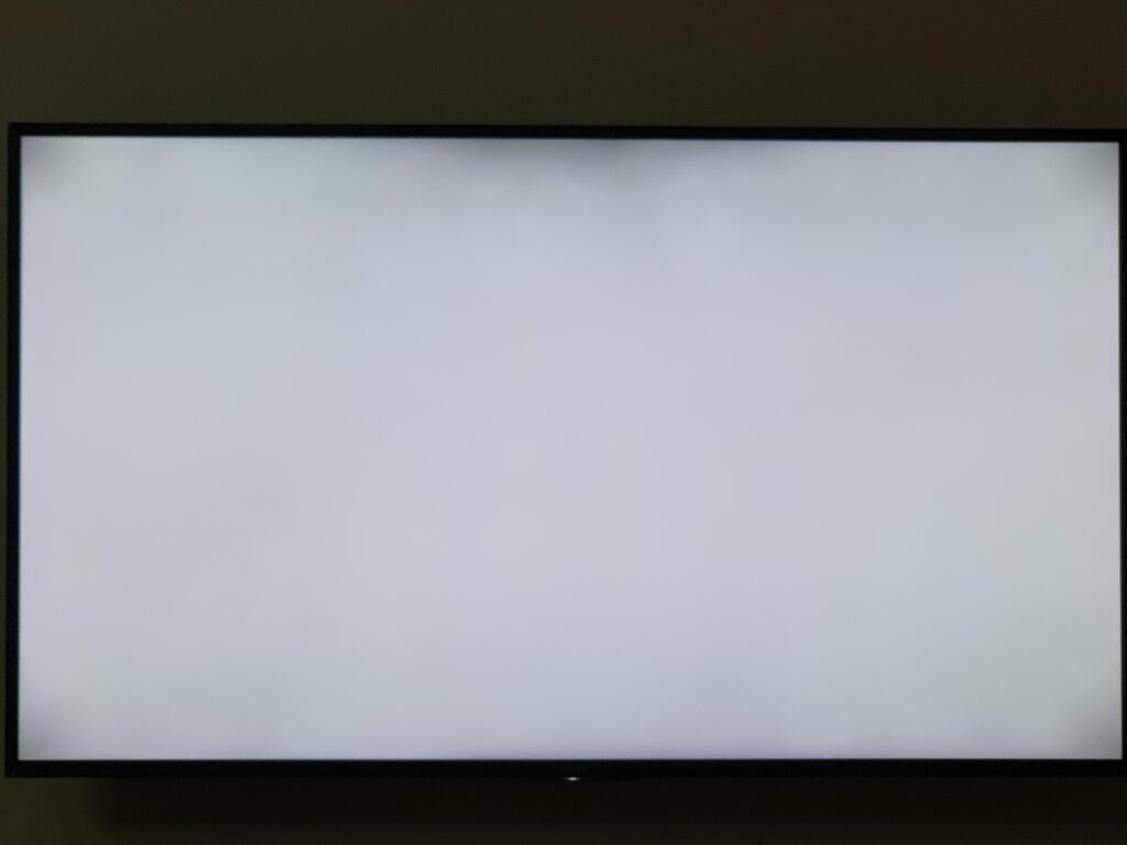 Android TV White Screen Issue While Opening YouTube or Apps: Causes and Fixes